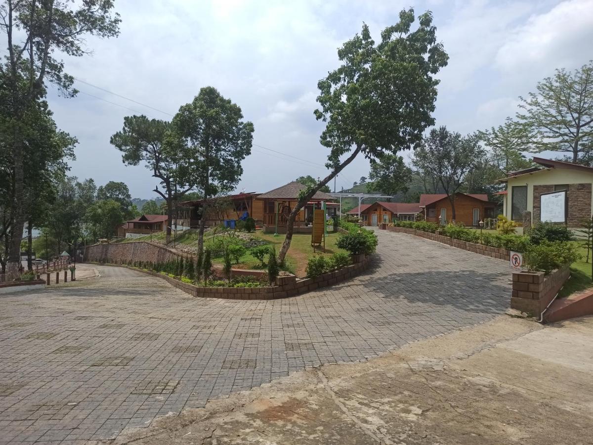 Ri Shat Sngi Orchid Resort By World Choice Shillong Exterior photo